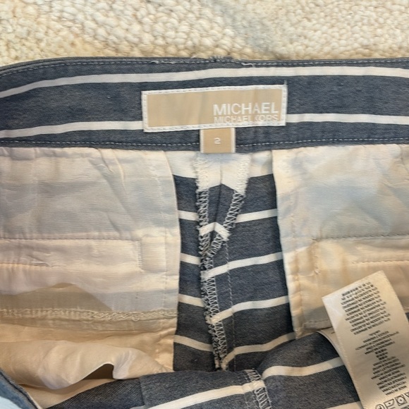 Michael Kors short size 2 - Picture 3 of 6